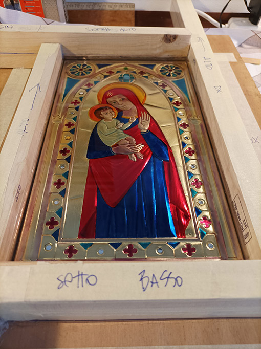La "Madonna della resina" nella cassaforma